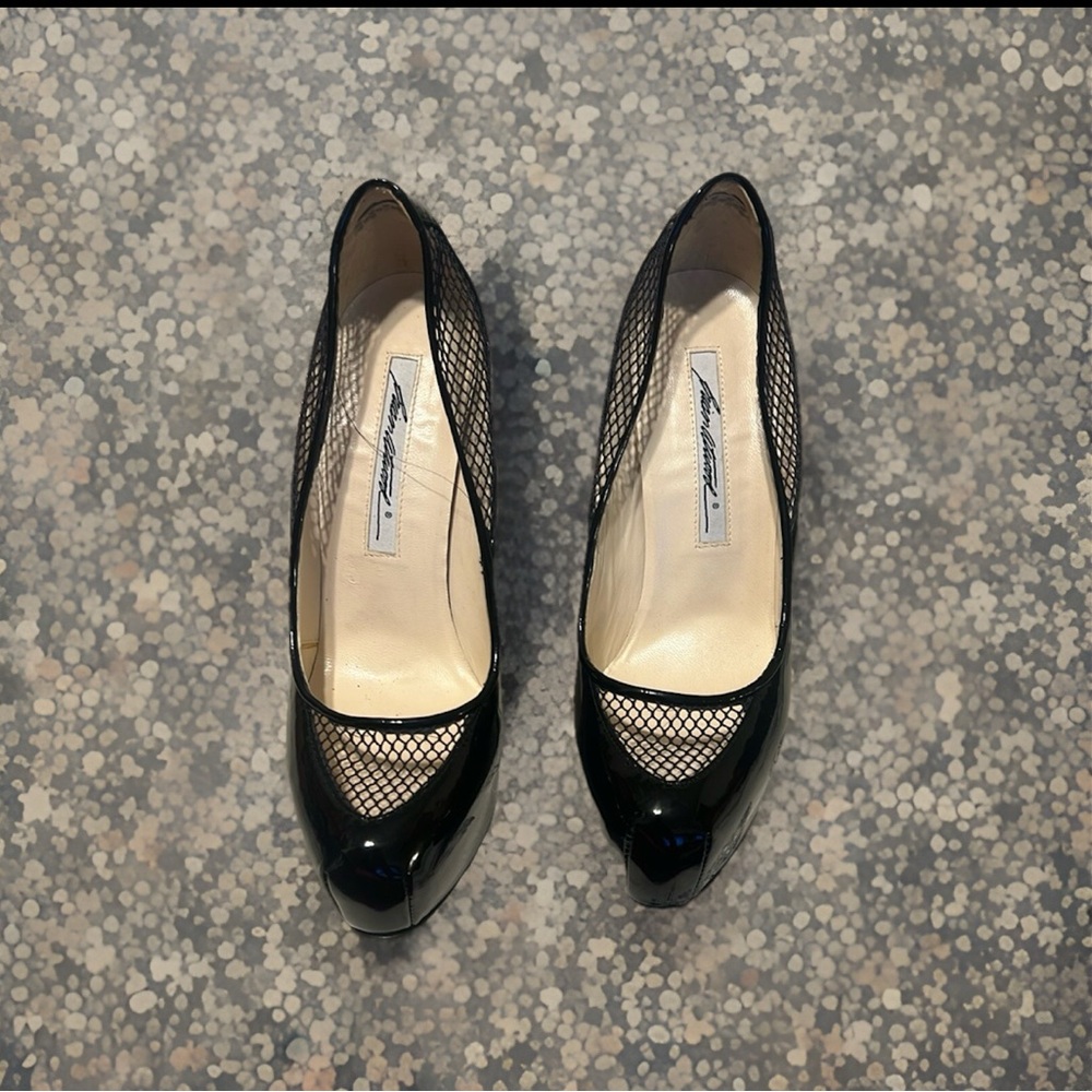 Brian Atwood Patent Stiletto Heels With Mesh Detail Size 6 GUC! - Picture 14 of 14